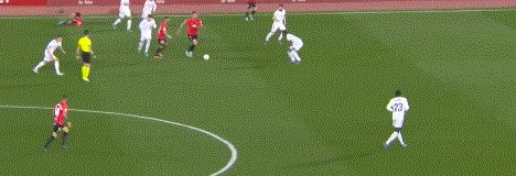 完美世界-【西甲】本泽马双响破两纪录+助攻+伤退 皇马3比0胜